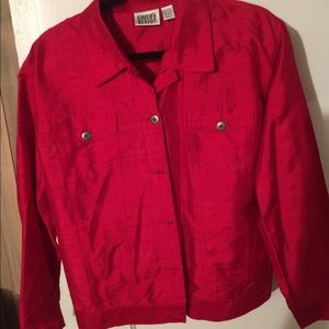 Chico’s 100%silk lightweight jacket. Perfect Shape